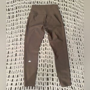 Alo Yoga 7/8 High-Waist Airlift Leggings